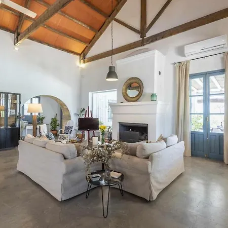 Villa Hacienda San Antonio Marchena (Seville)